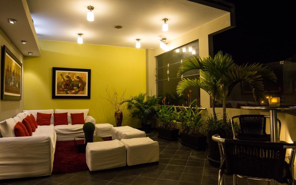El Faro Inn Lima Exterior photo